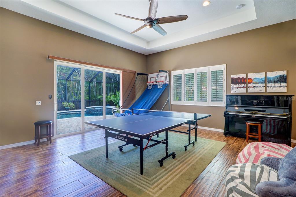 SNELL ISLE BRIGHTBAY - Residential