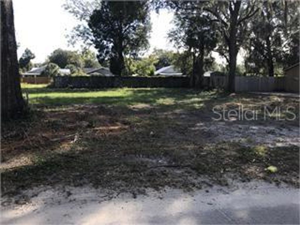 Photo of Powell St., Wildwood, FL 34785 (MLS # G5103475)