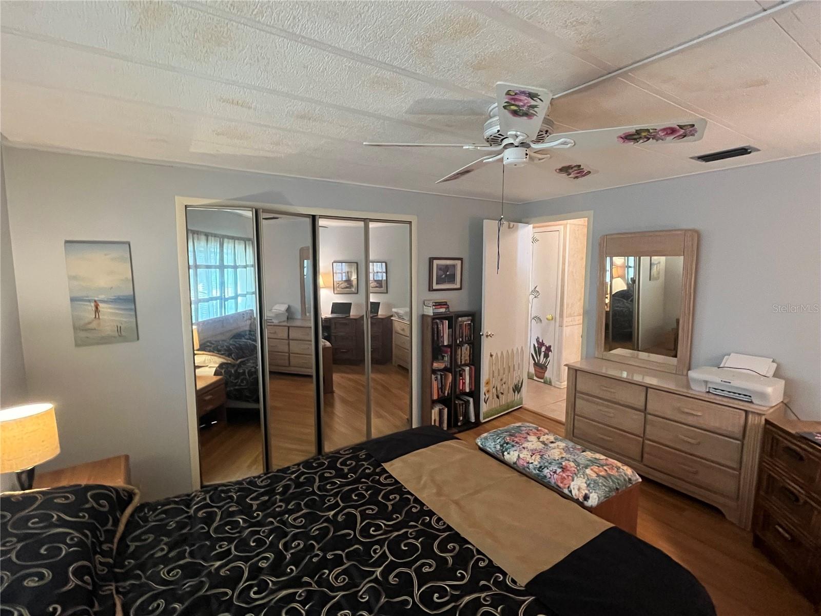 VENICE ISLE - Residential