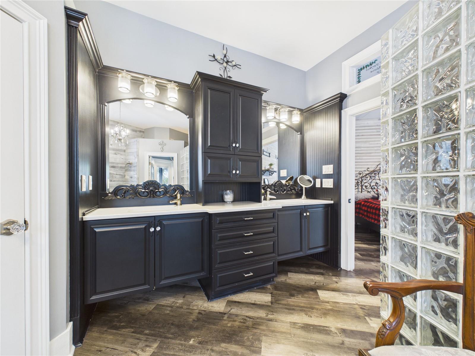 SHADY ROAD ACRES - Residential