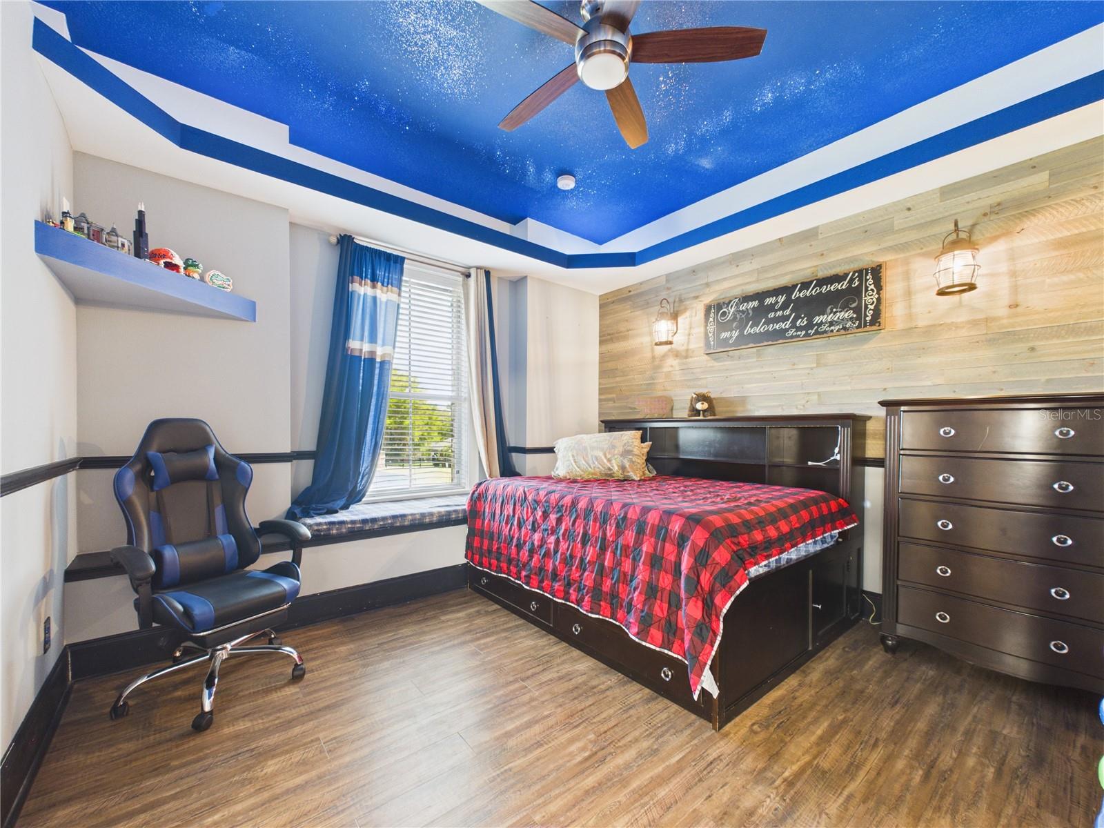 SHADY ROAD ACRES - Residential