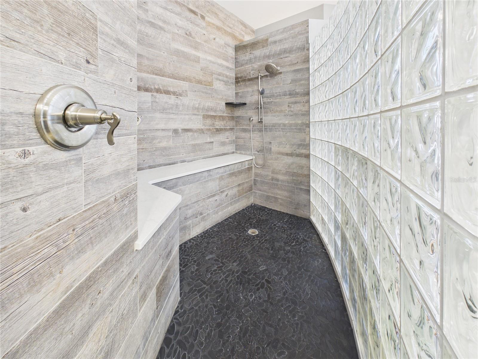 SHADY ROAD ACRES - Residential