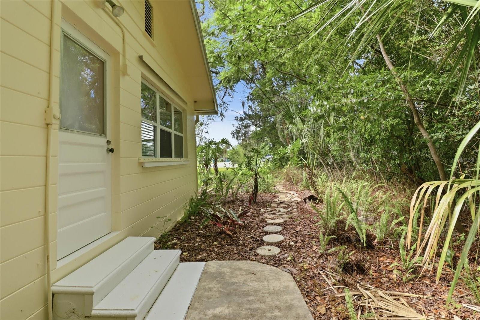 WOODLAND ESTATES - Residential