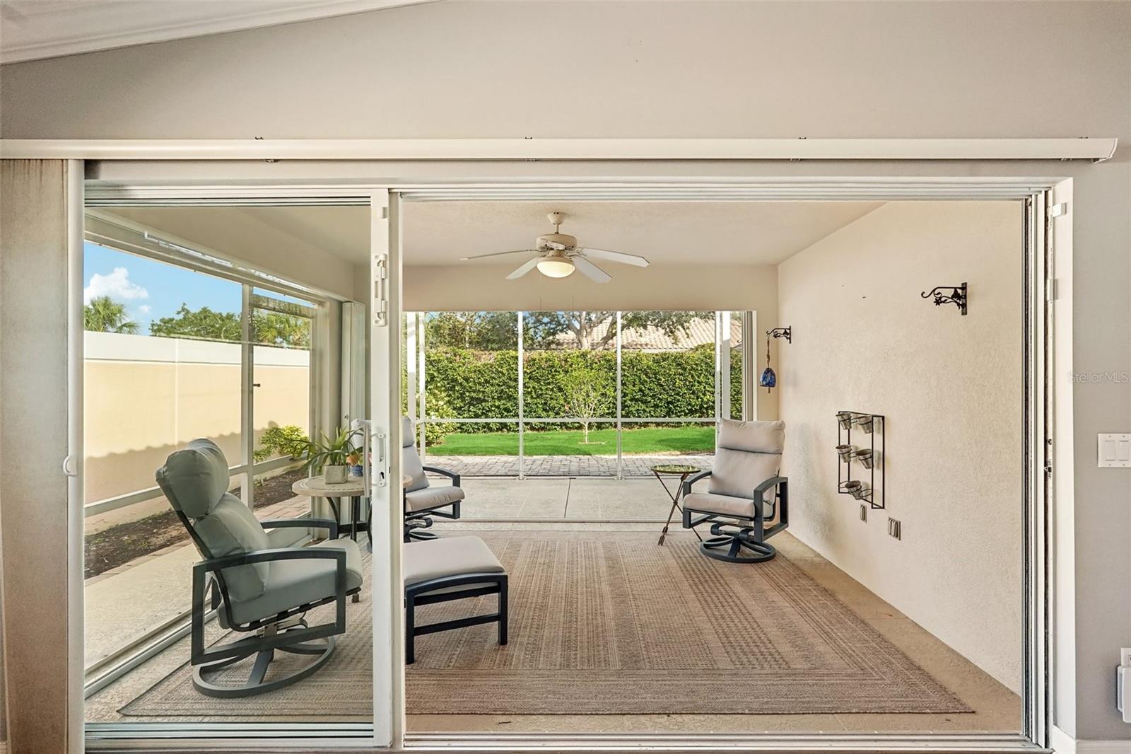 VILLAGEWALK - Residential