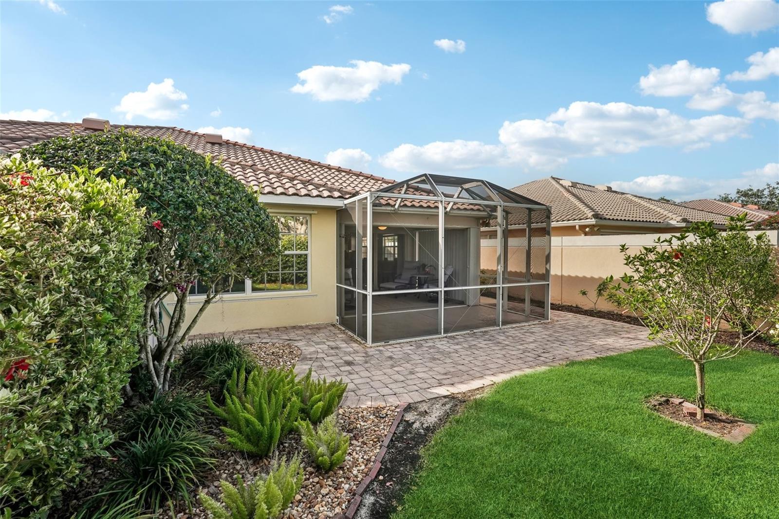 VILLAGEWALK - Residential