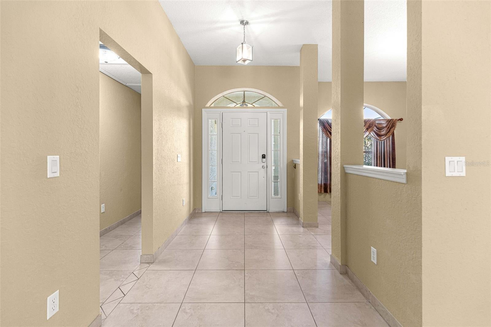 19 SUNRISE COURT