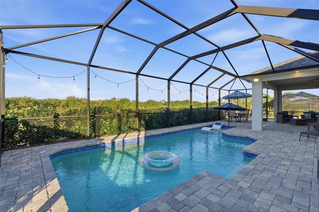 Photo of 13048 SW Pembroke Circle S, Lake Suzy, FL 34269 (MLS # C7520428)