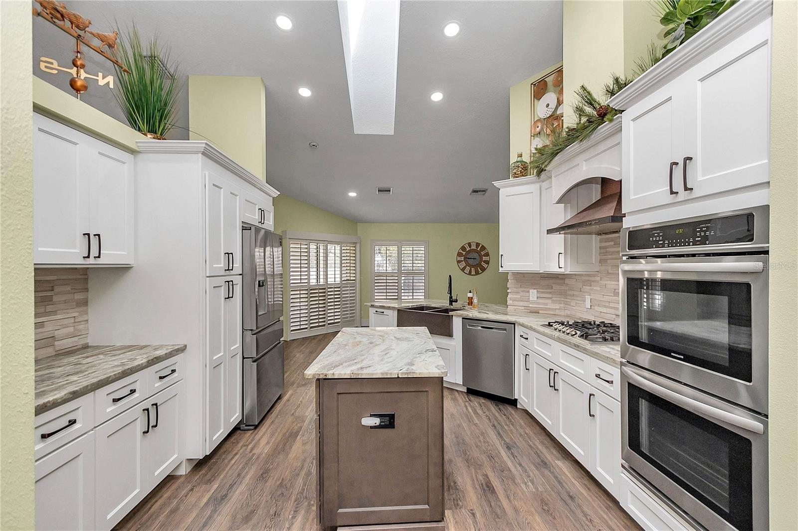 AVONDALE - Residential