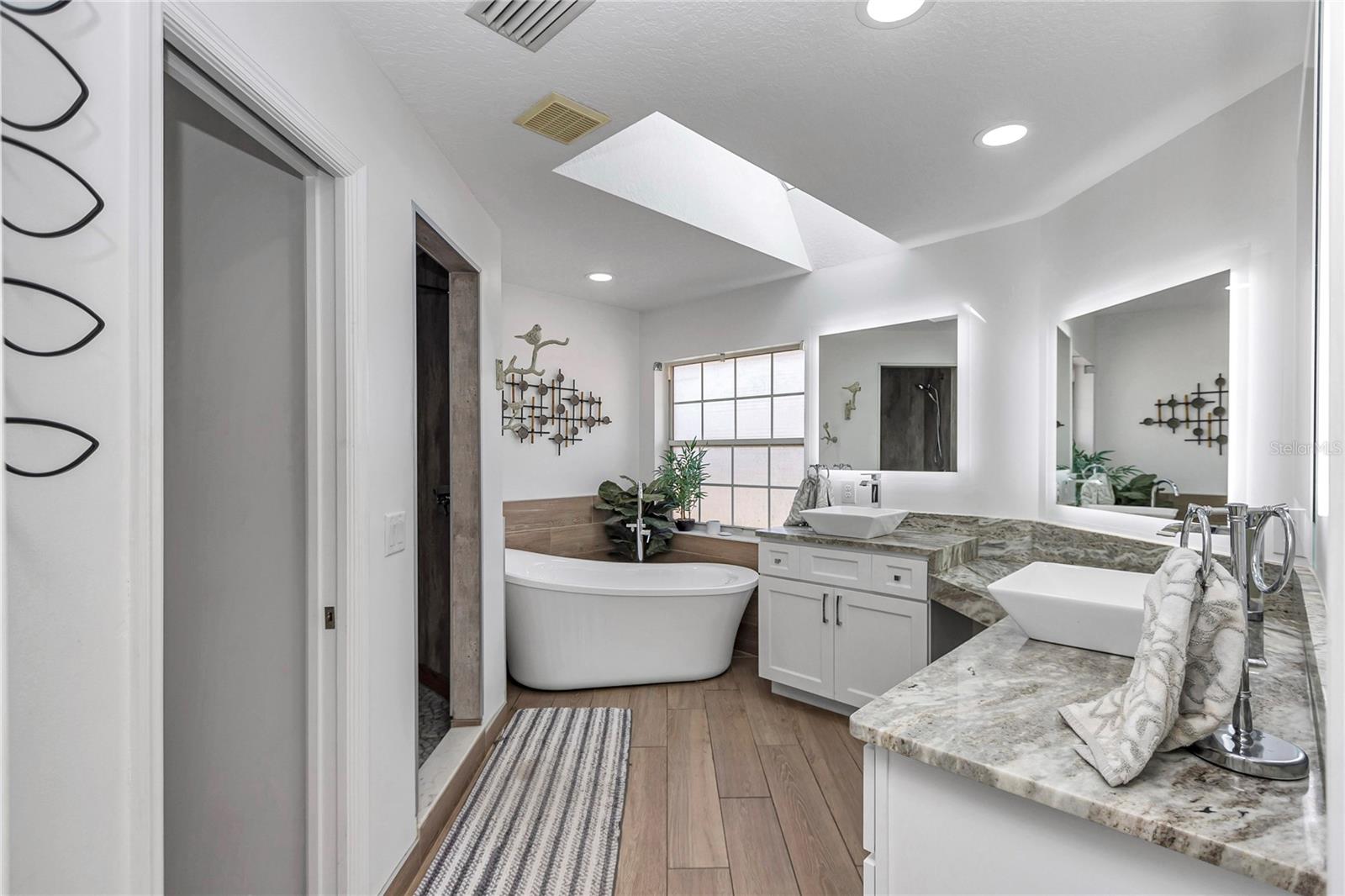 AVONDALE - Residential