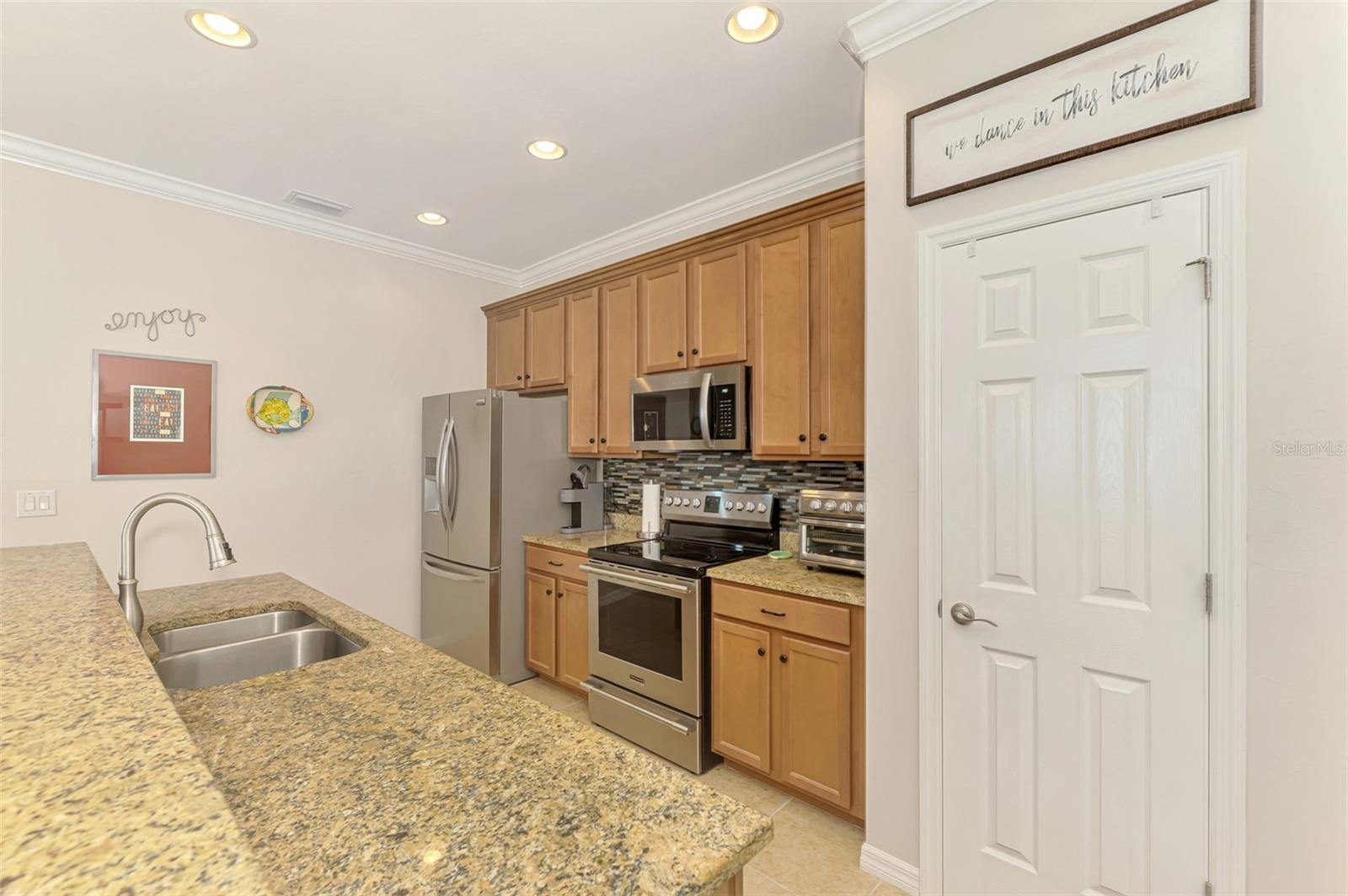 VENTURA VILLAGE - Residential