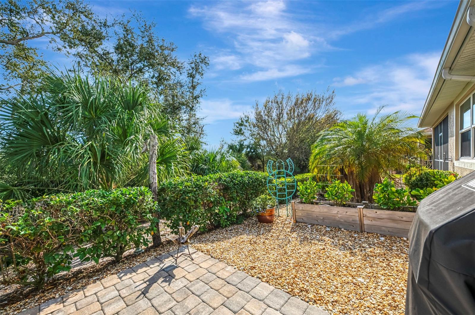 VENTURA VILLAGE - Residential