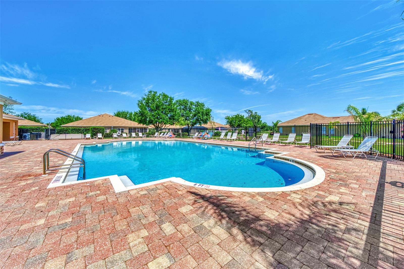 VENTURA VILLAGE - Residential