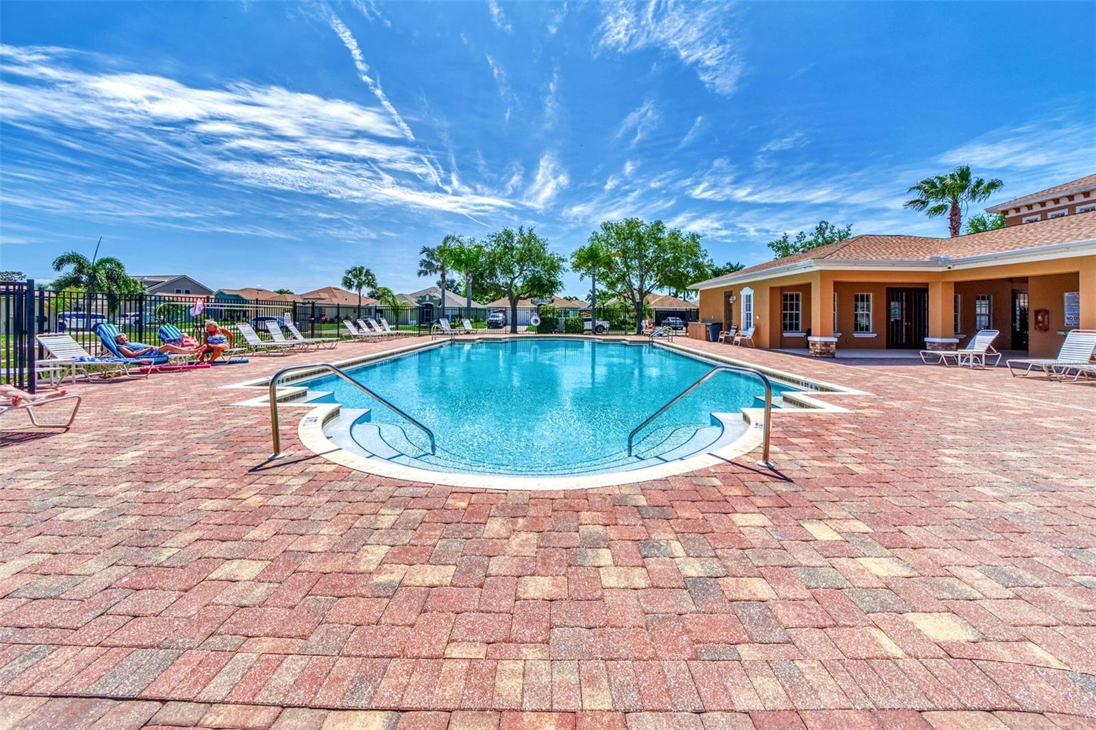 VENTURA VILLAGE - Residential