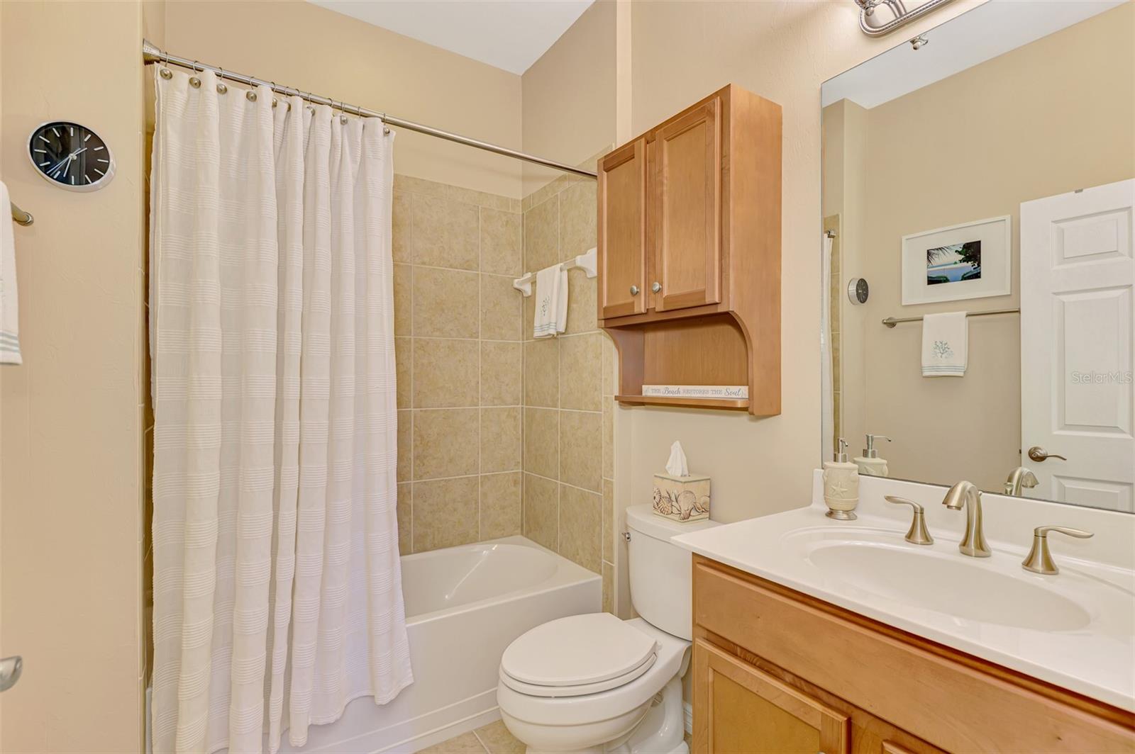 VENTURA VILLAGE - Residential