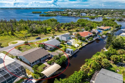 2041 S PINE STREET ENGLEWOOD FL 34224