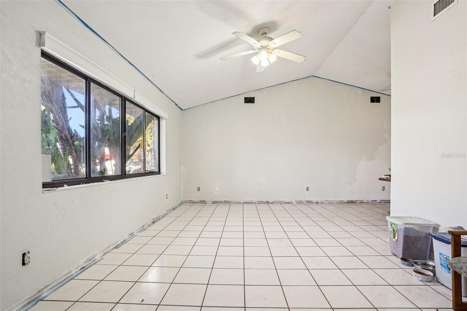 DELTONA LAKES UNIT 07 - Residential