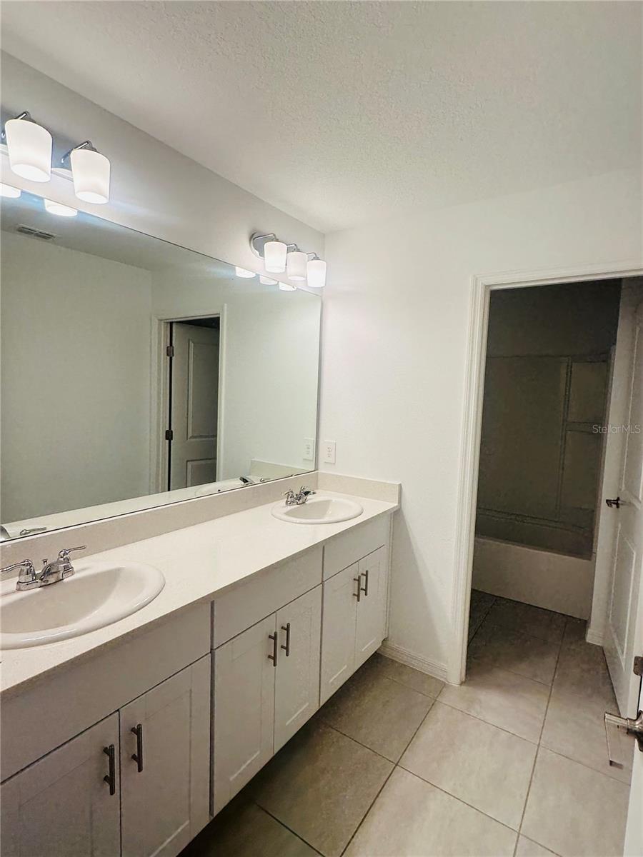 MARION CREEK ESTATES - Residential Lease