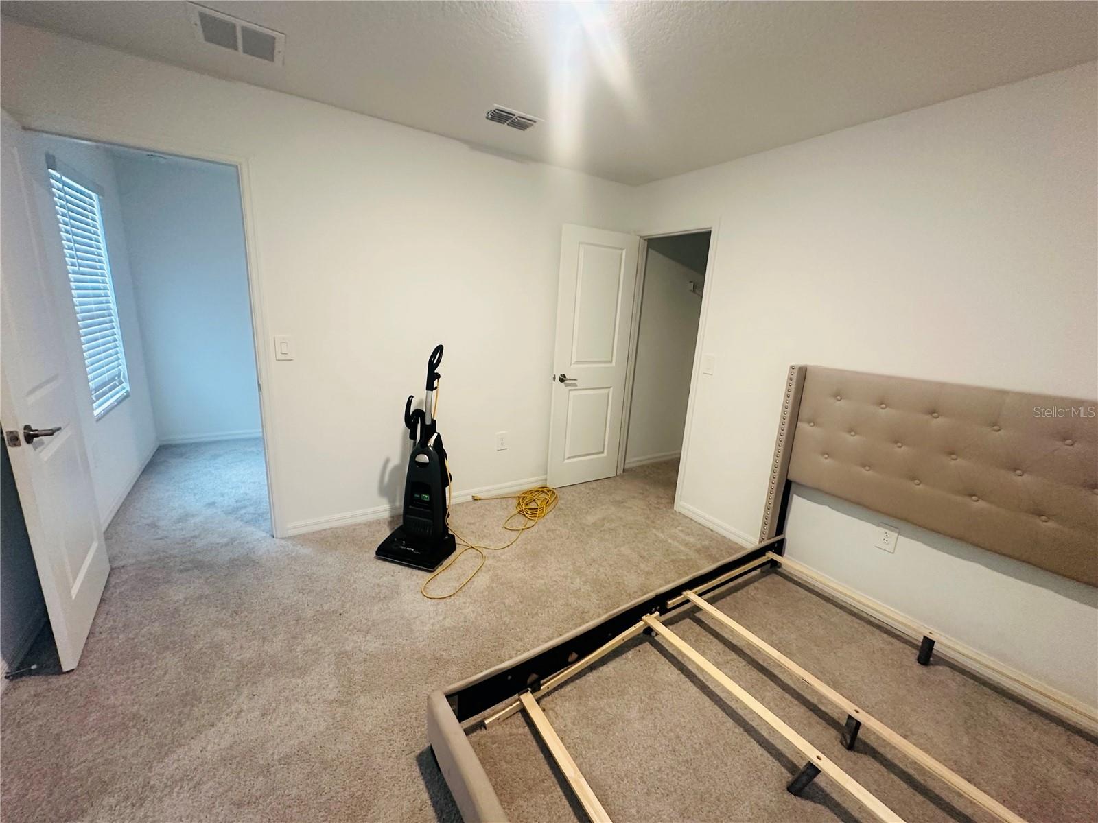 MARION CREEK ESTATES - Residential Lease