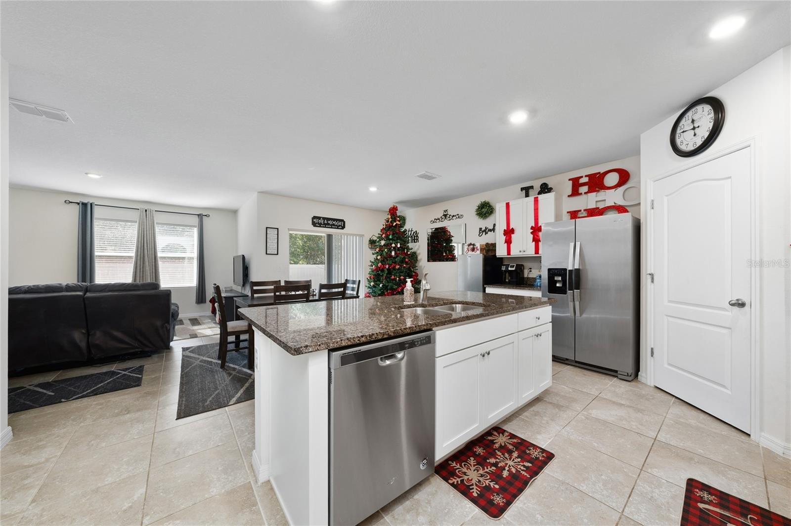 LAKE GLEASON RESERVE - Residential