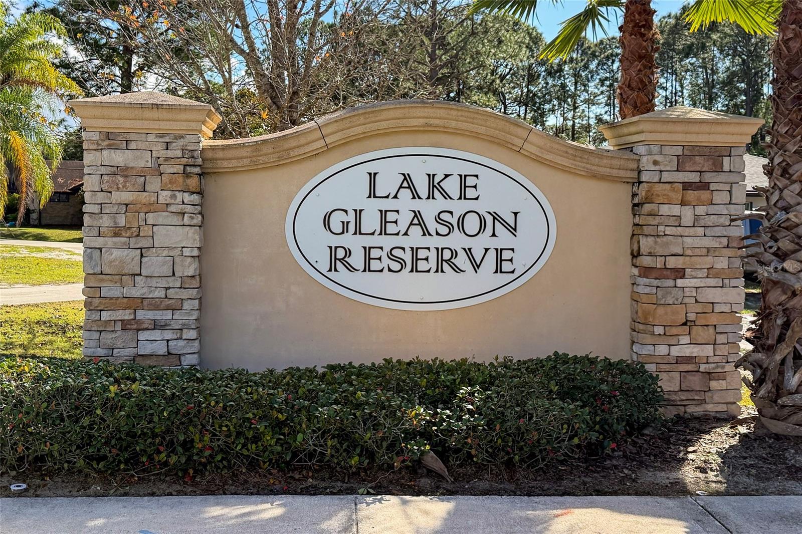 LAKE GLEASON RESERVE - Residential