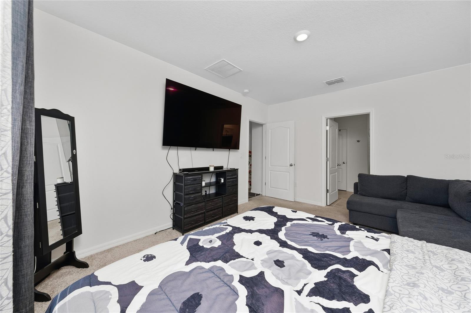 LAKE GLEASON RESERVE - Residential