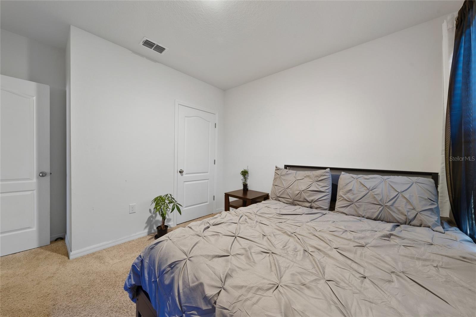 LAKE GLEASON RESERVE - Residential