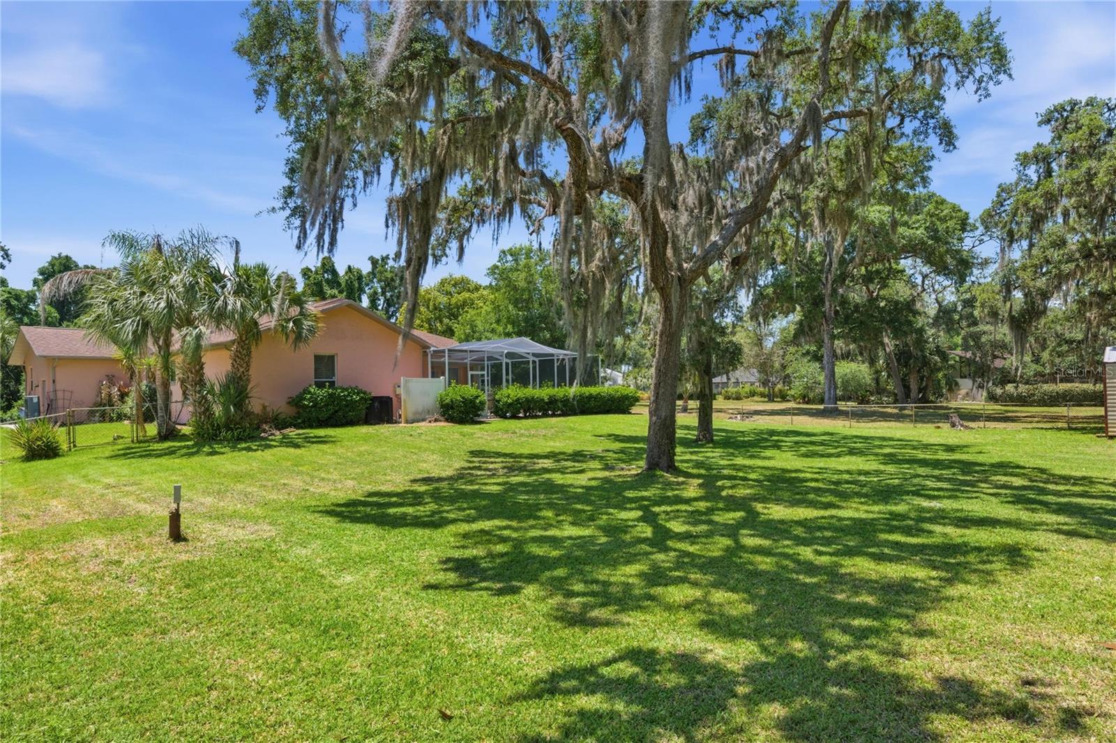 DAVIS LAKE GOLF ESTATES UNIT 06 - Residential