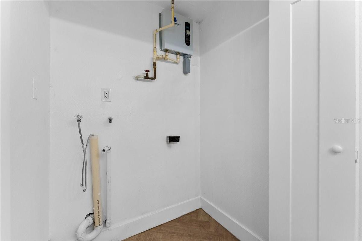 FLOR A MAR - Residential