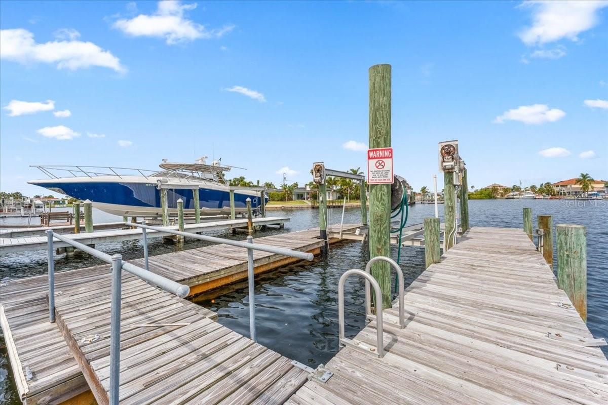 FLOR A MAR - Residential