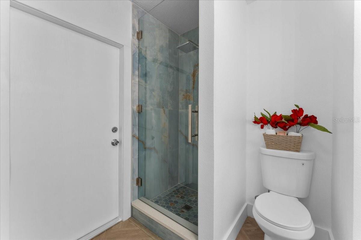 FLOR A MAR - Residential