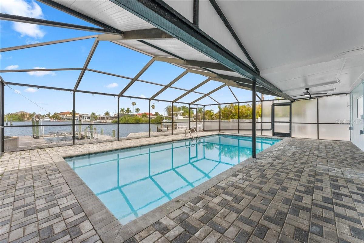 FLOR A MAR - Residential