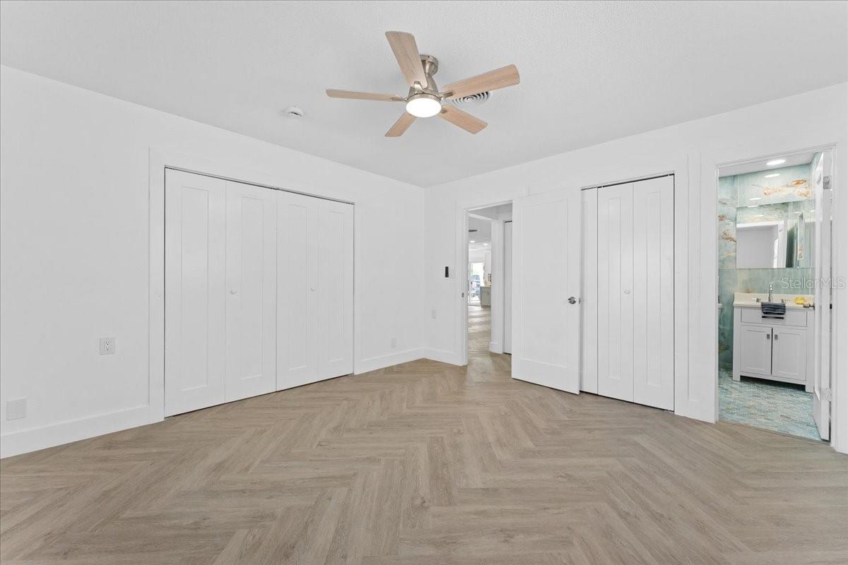 FLOR A MAR - Residential