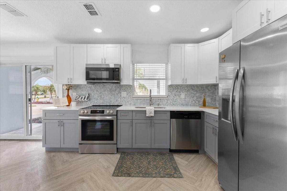 FLOR A MAR - Residential