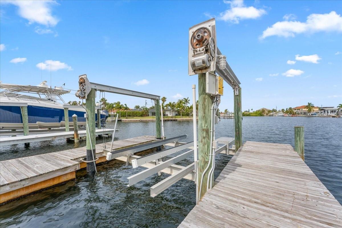 FLOR A MAR - Residential