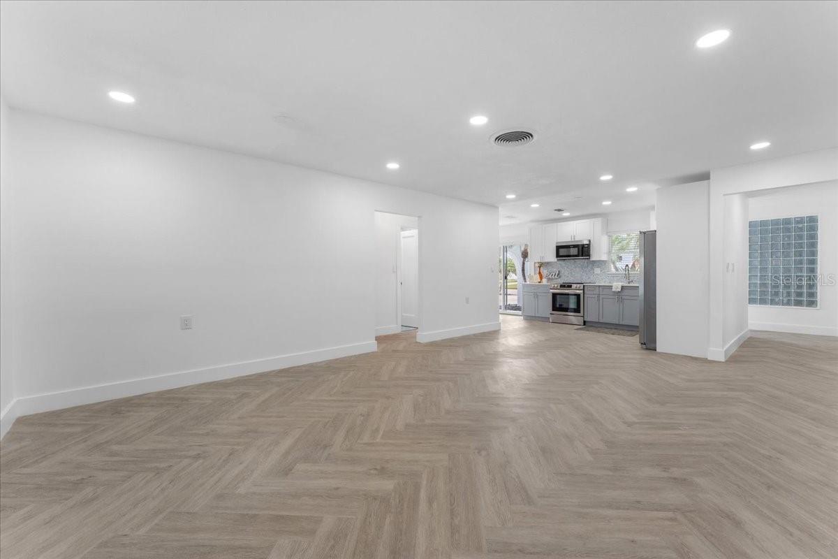 FLOR A MAR - Residential