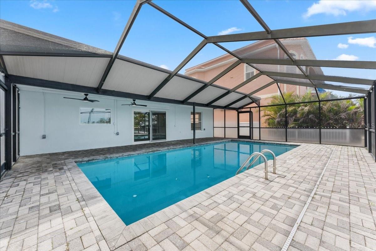 FLOR A MAR - Residential