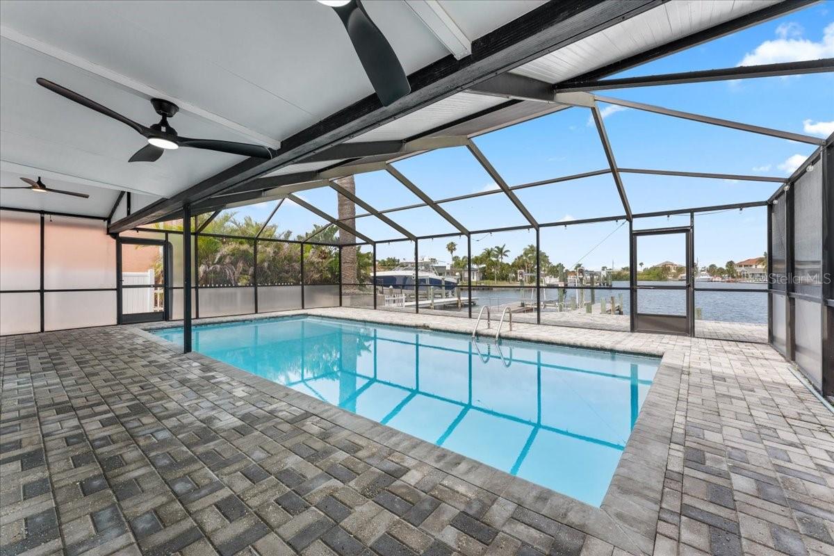 FLOR A MAR - Residential