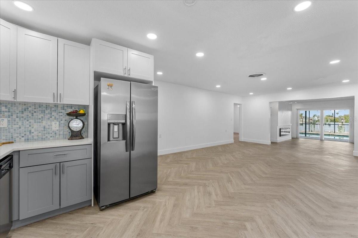 FLOR A MAR - Residential