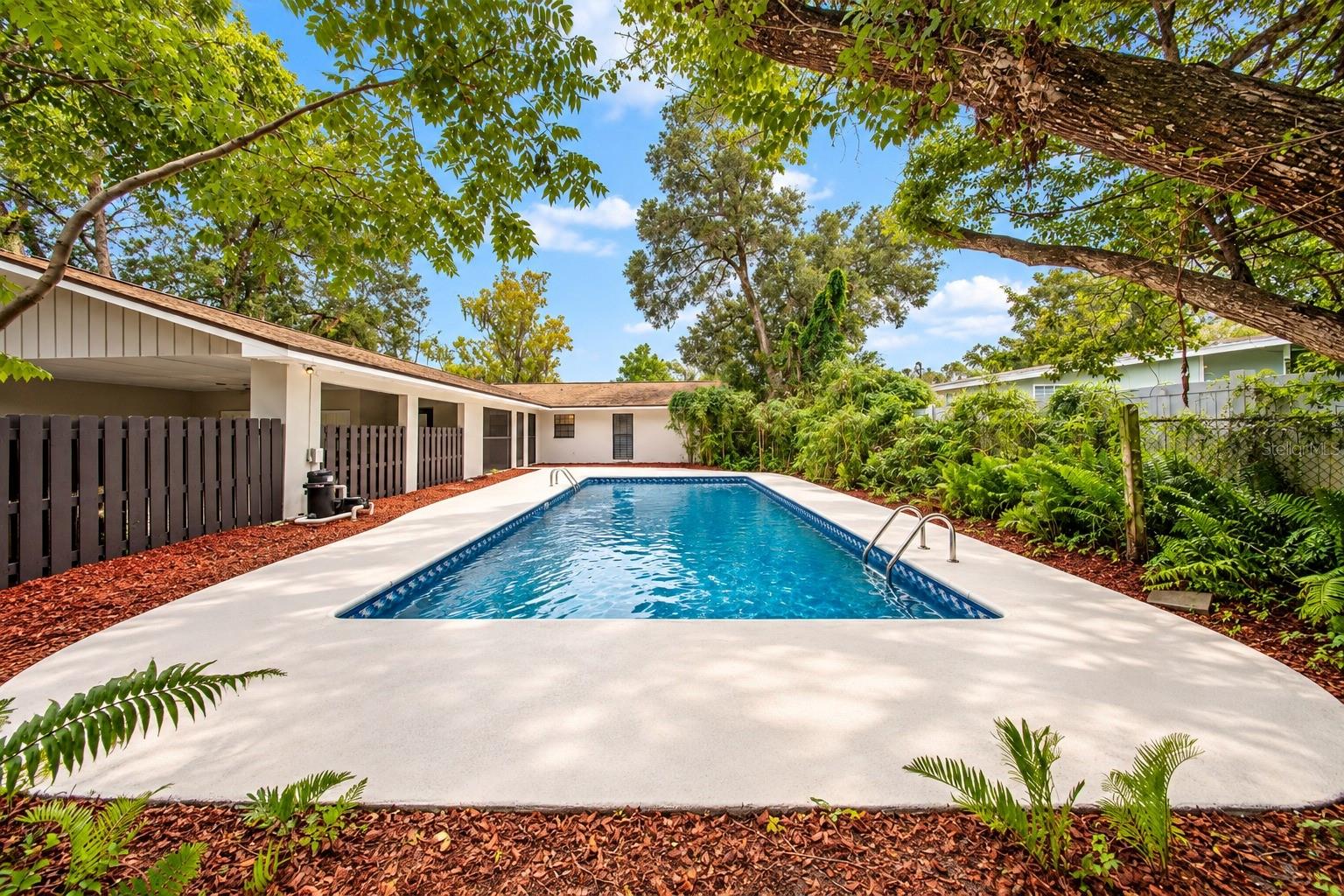 501 CAMELIA LANE