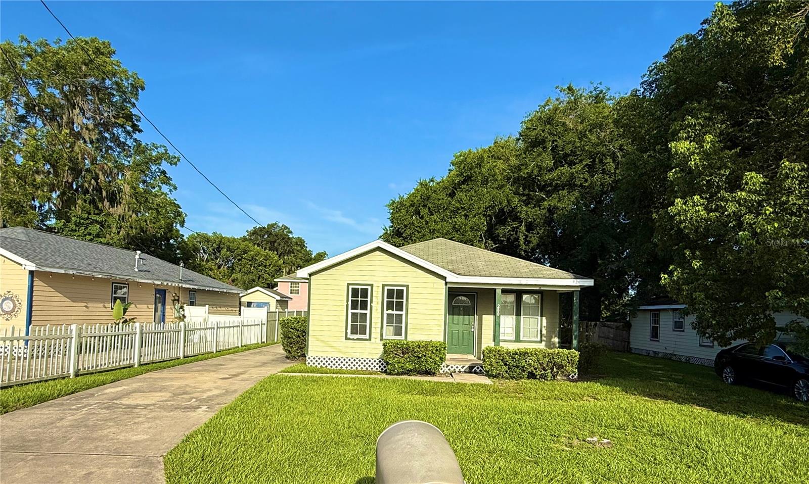 280 W 9TH AVENUE