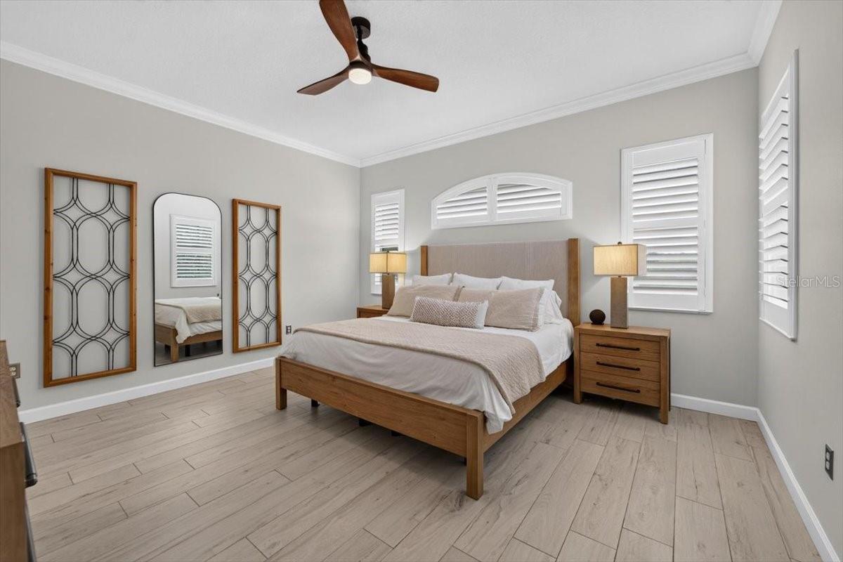 6411 GOLDEN EYE GLEN
