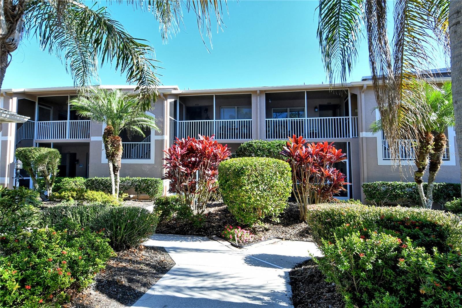5251 MAHOGANY RUN AVENUE 524