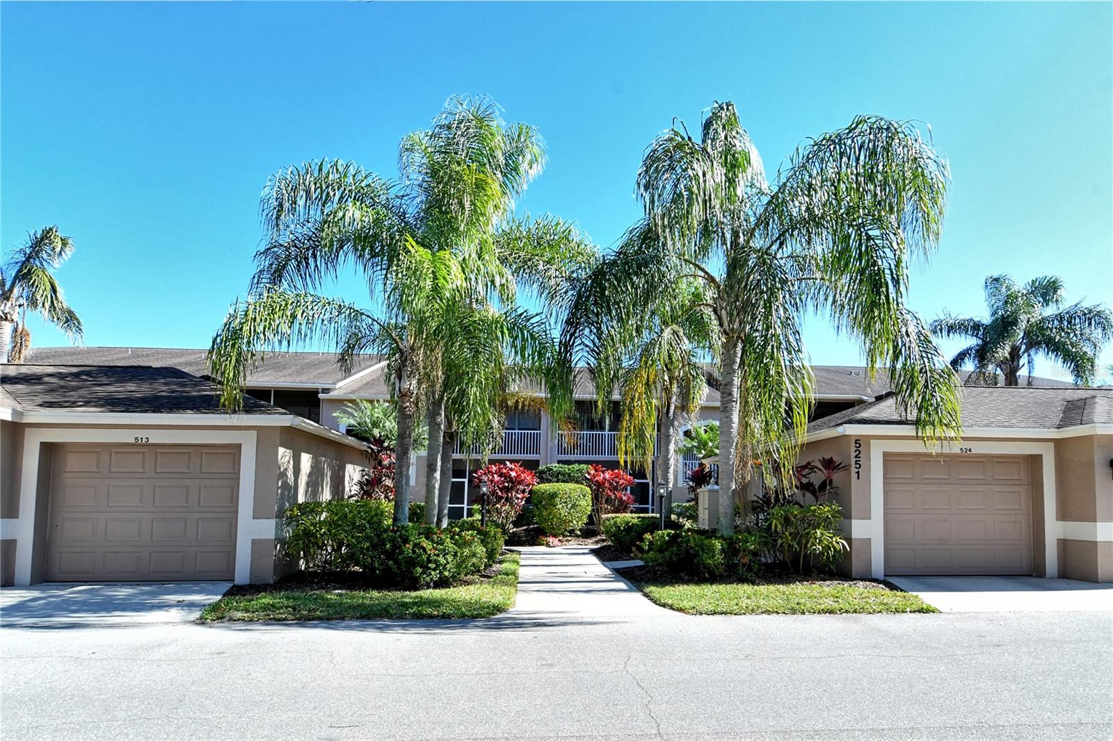 5251 MAHOGANY RUN AVENUE 524