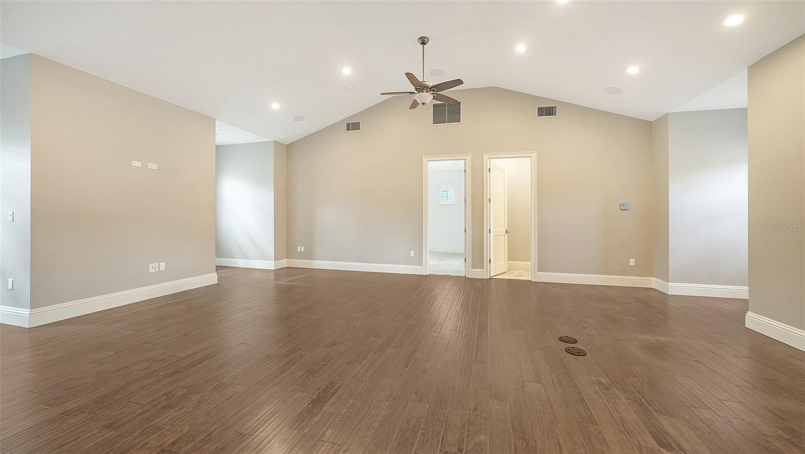 SADDLE OAK ESTATES - Residential