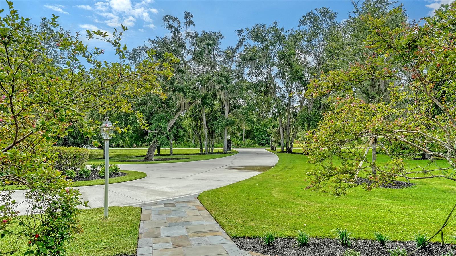 SADDLE OAK ESTATES - Residential