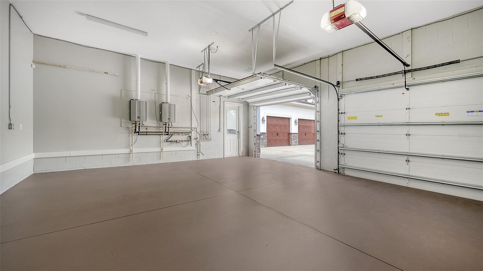 SADDLE OAK ESTATES - Residential