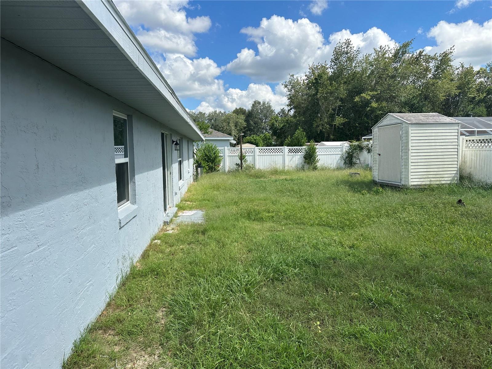 MARION OAKS UN 02 - Residential Lease