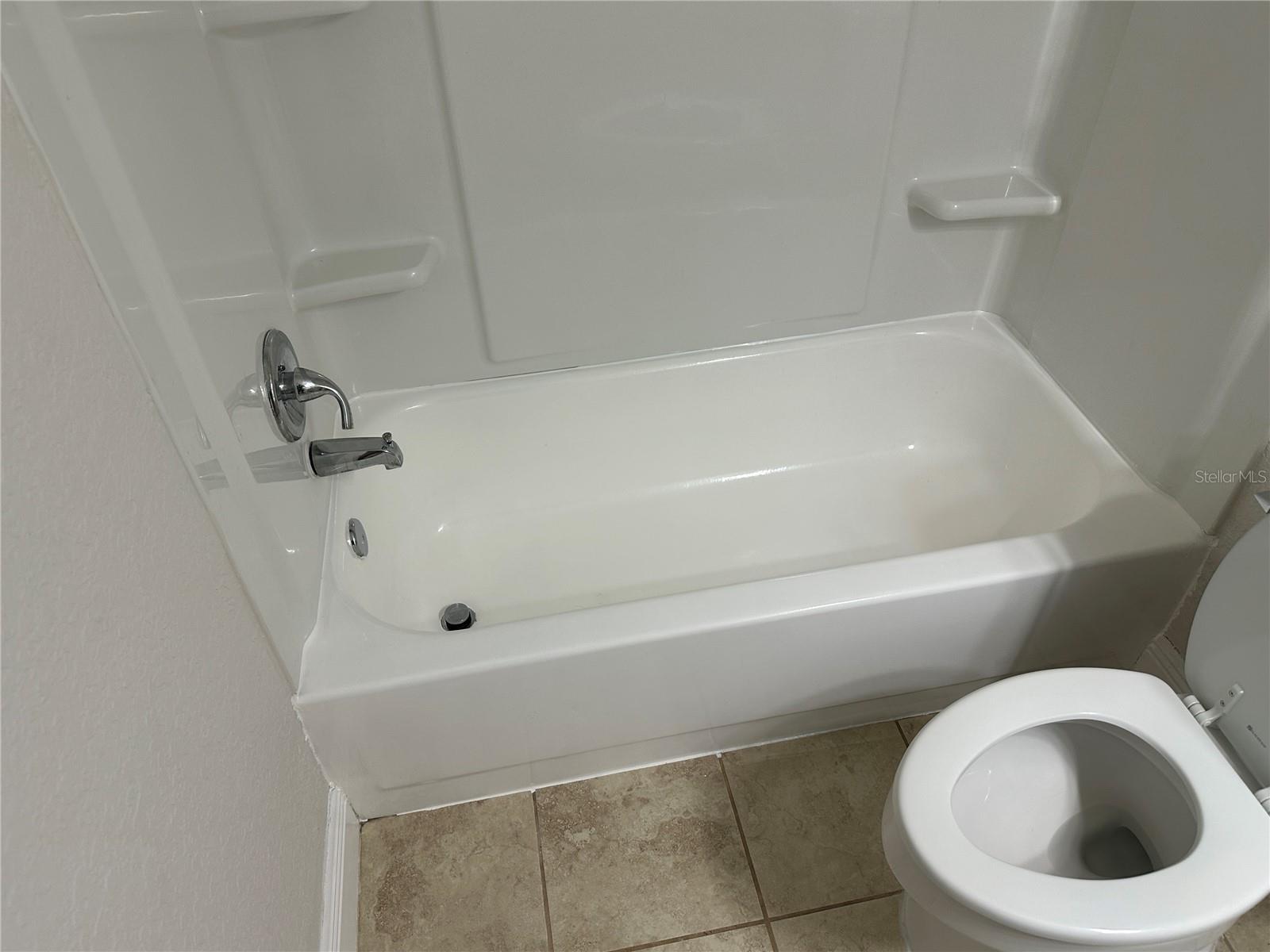 MARION OAKS UN 02 - Residential Lease