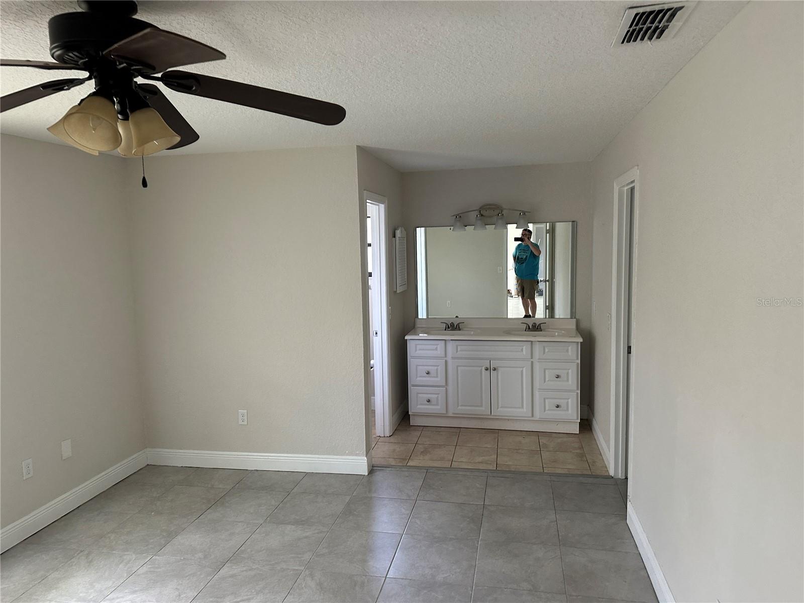 MARION OAKS UN 02 - Residential Lease