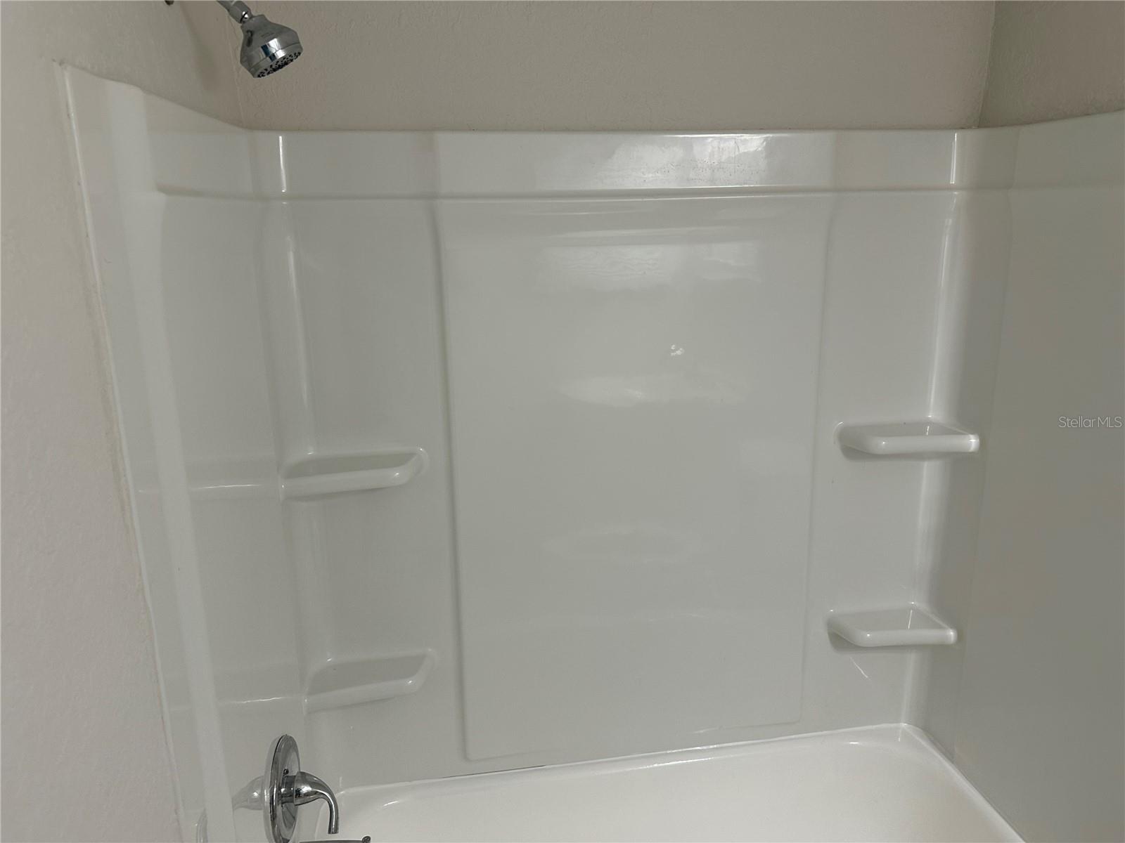 MARION OAKS UN 02 - Residential Lease